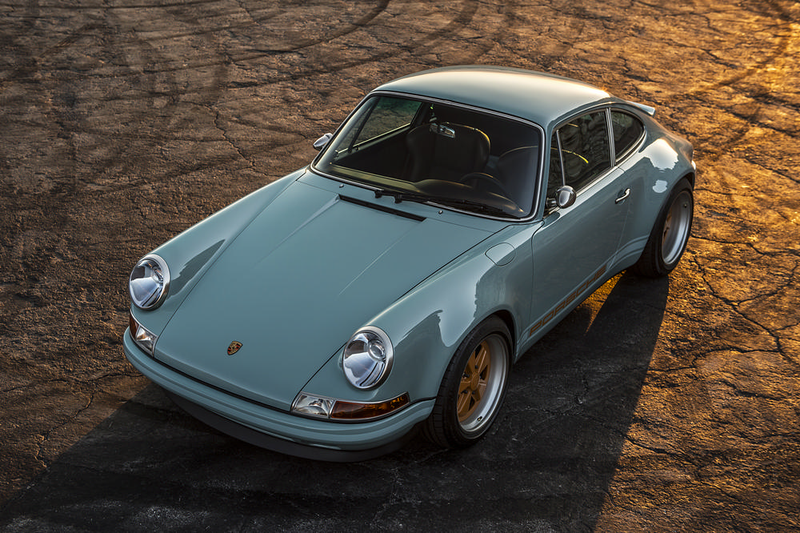 Illustration for article titled A Singer 911 is going up for auction...